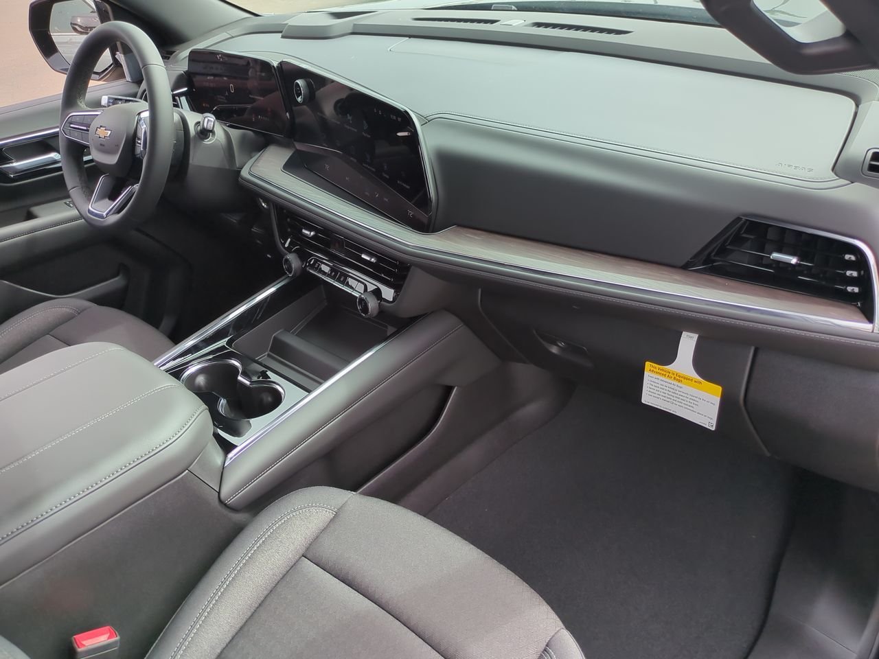 2026 Chevrolet Suburban LS - Photo 28