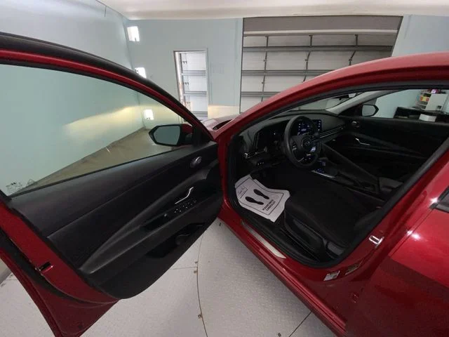 Used 2023 Red Hyundai SEL image 11