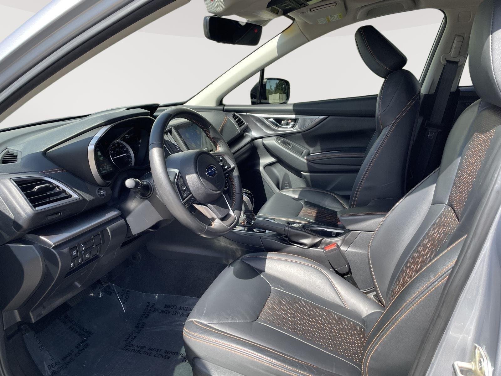 Used 2022 Ice Silver Metallic Subaru Limited image 3
