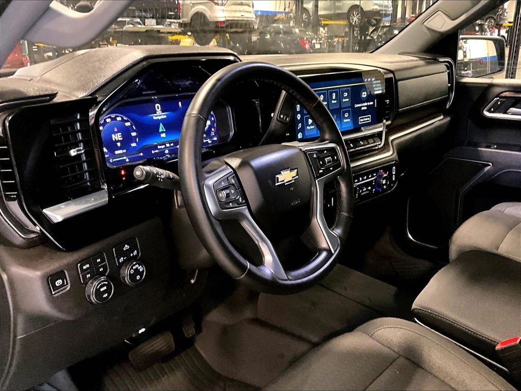 Used 2025 Gray Chevrolet LT image 8