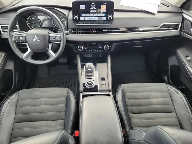 2024 Mitsubishi Outlander SE - Photo 17