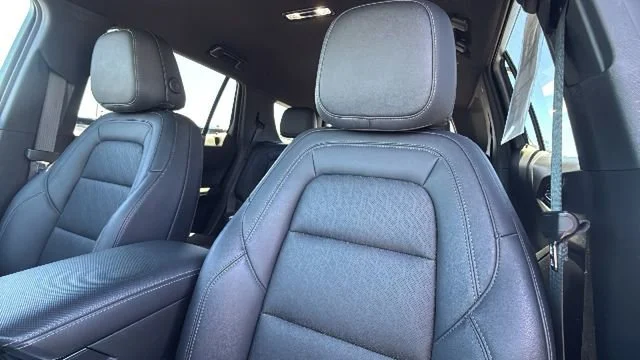 2025 Chevrolet Equinox LT - Photo 11