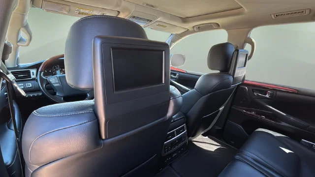 Used 2015 Gray Lexus 570 image 47
