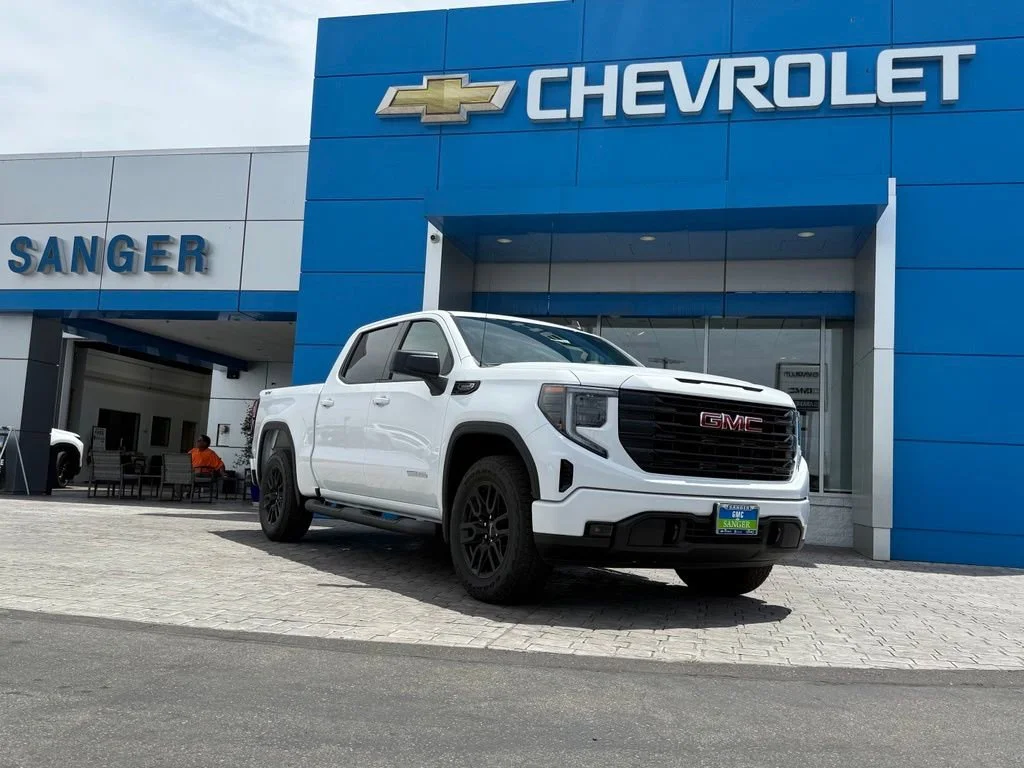 New 2026 Summit White GMC Elevation image 2