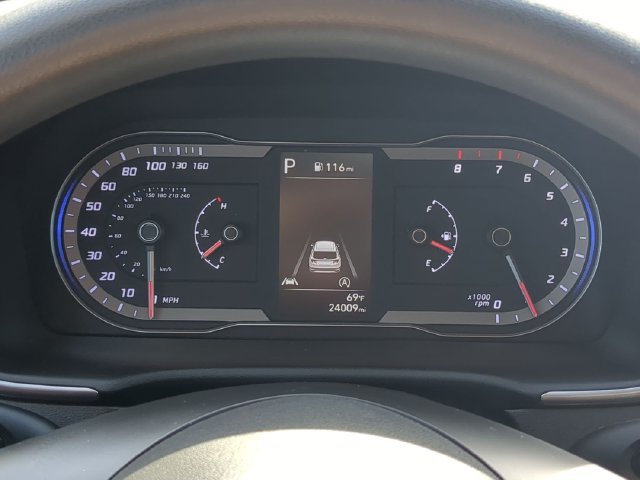 Used 2024 Gray Hyundai SEL image 13