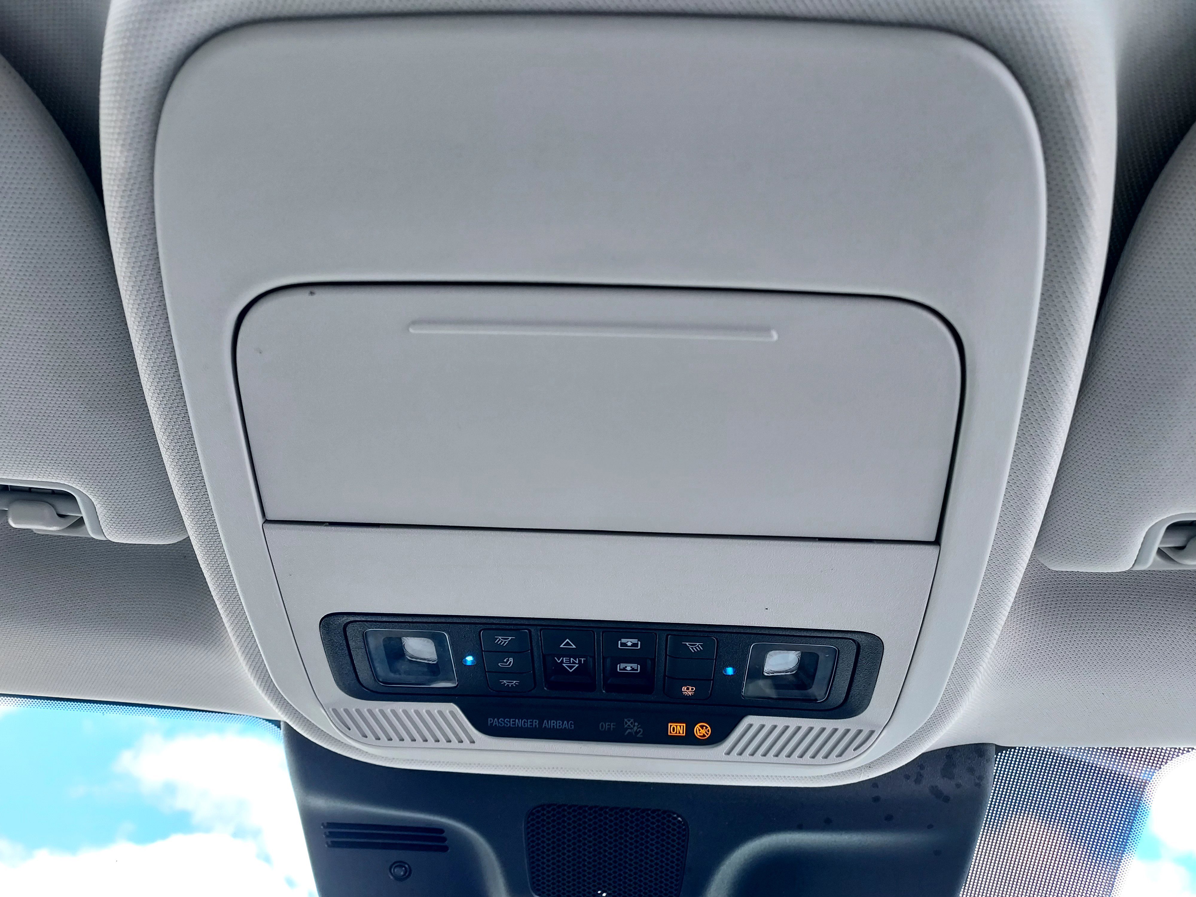 Used 2025 White Ford Active image 29
