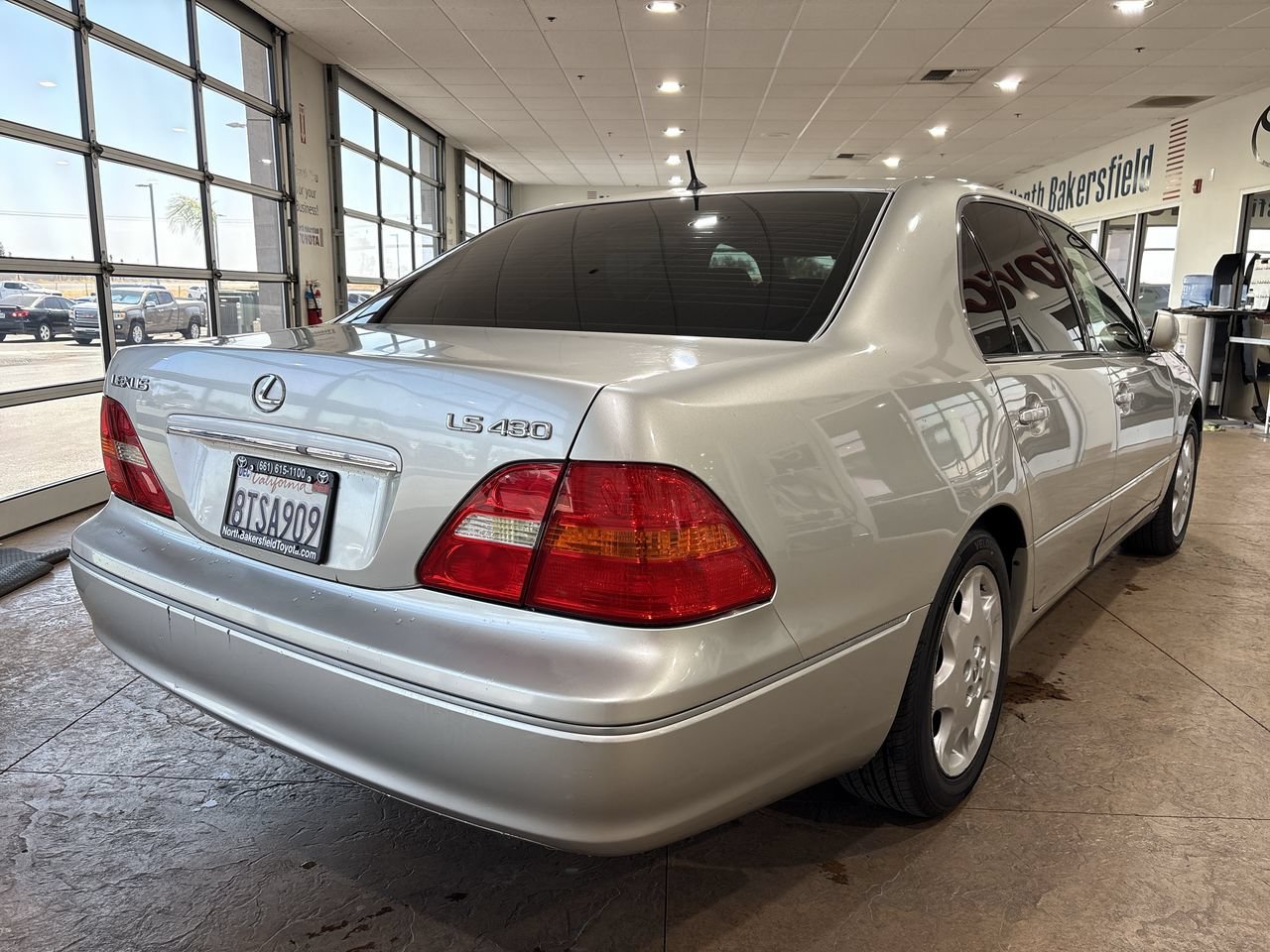 Used 2003 Lexus LS 430 with VIN JTHBN30F130103432 for sale in Bakersfield, CA