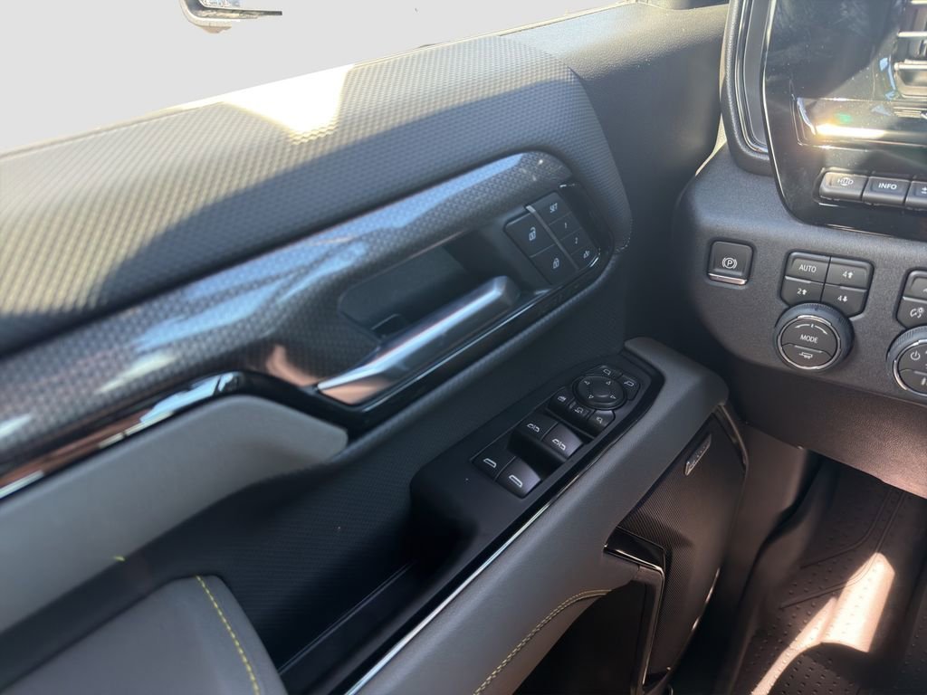 2026 Chevrolet Silverado 2500 HD ZR2 - Photo 12