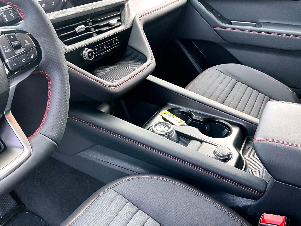 New 2027 Carbonized Gray Metallic Ford ST-Line image 9