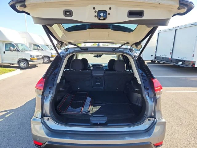 Used 2019 Gray Nissan SV image 30