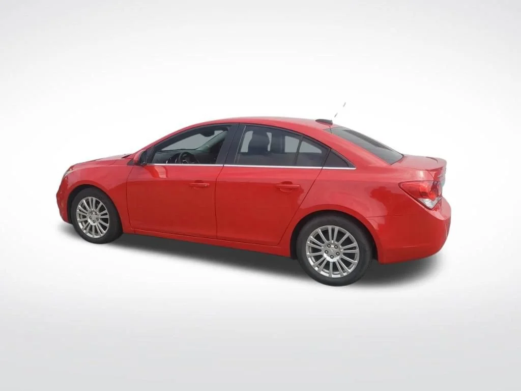 Used 2016 RED HOT Chevrolet ECO image 3