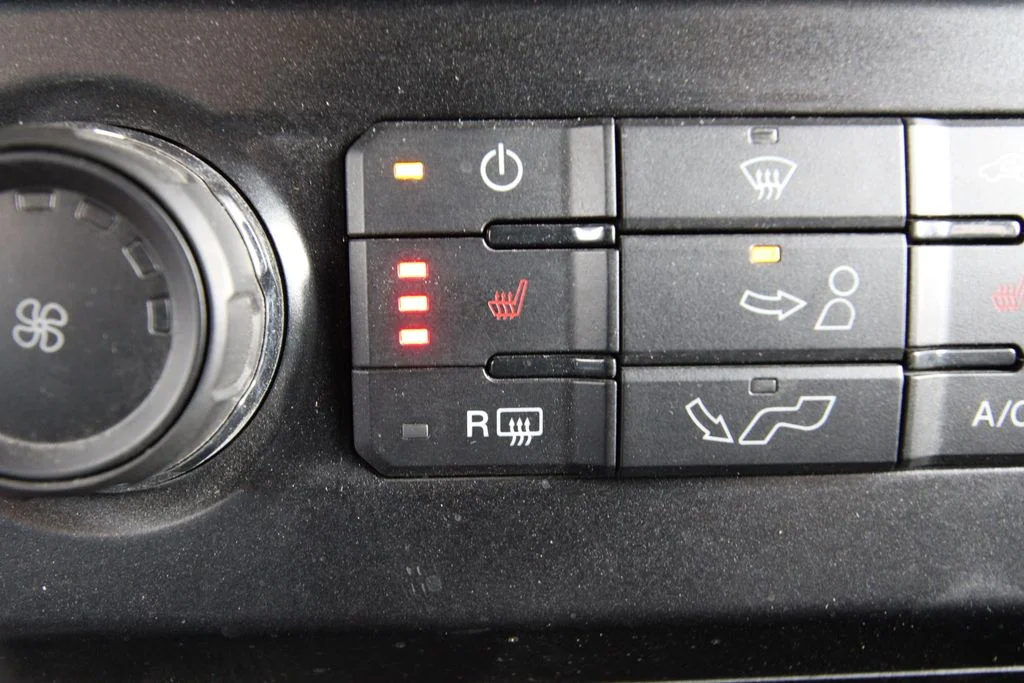 Used 2018 Black Ford XLT image 13