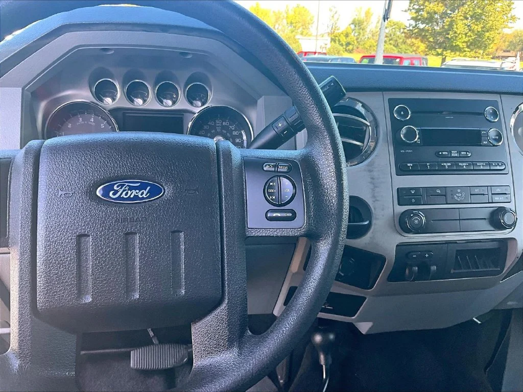 Used 2016 Blue Ford XLT image 14