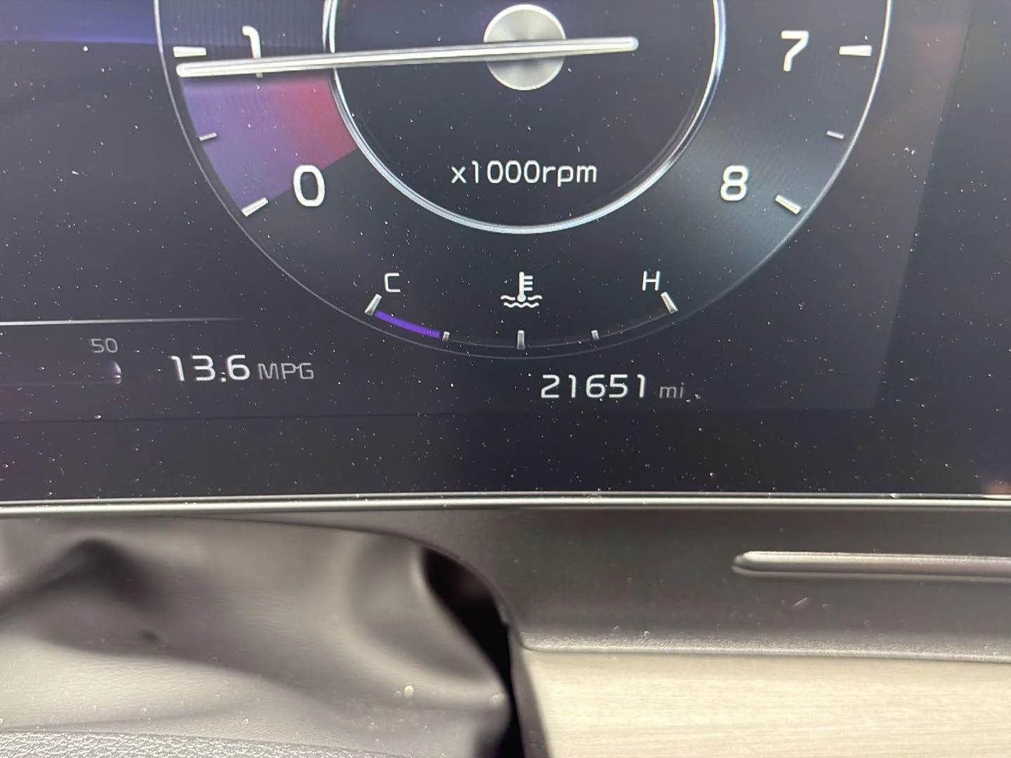 Used 2024 Glacial White Pearl/Ebony Black Roof Kia X-Pro image 33