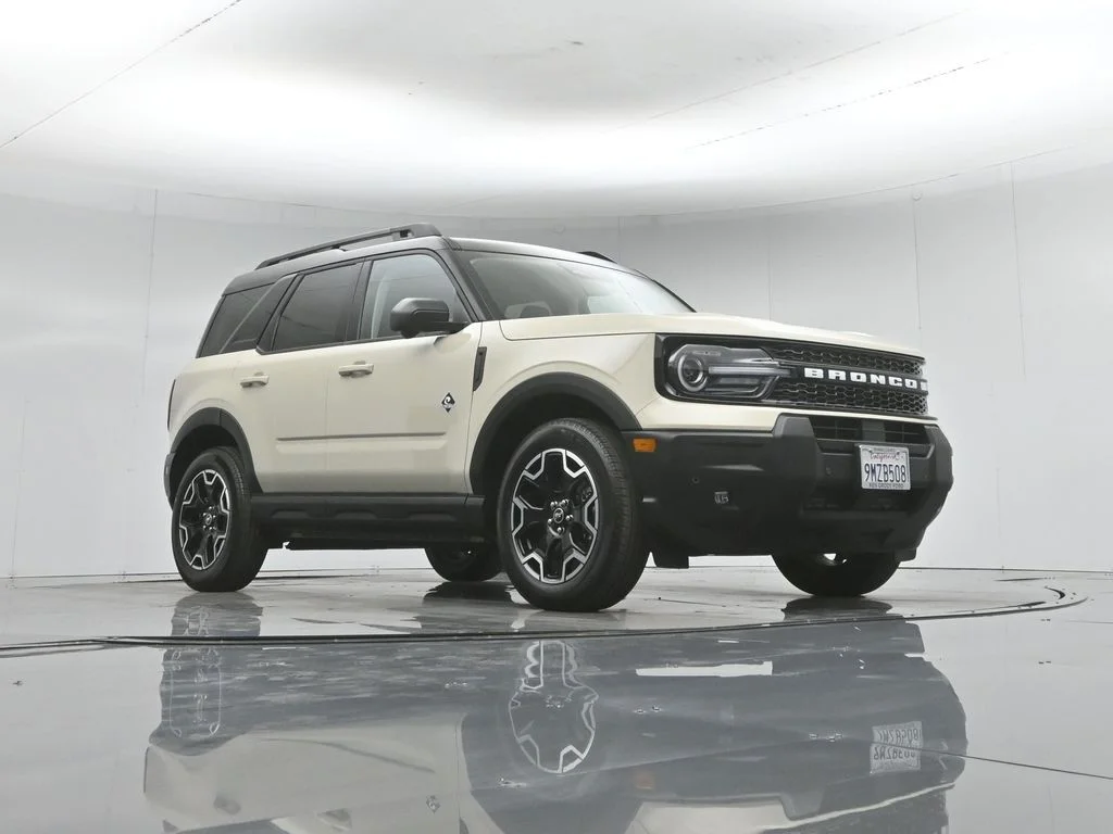 Certified Used 2025 Beige Ford Outer Banks image 48