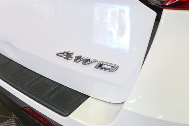 Used 2023 White Ford XLT image 10
