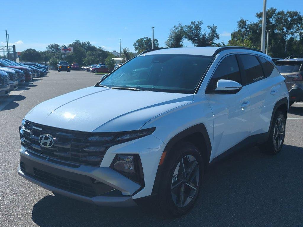 New 2026 White Hyundai SEL Convenience image 9