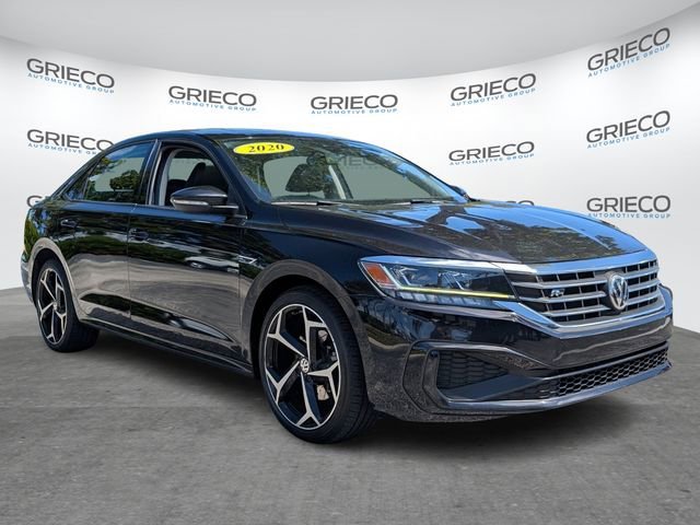 2020 Volkswagen Passat R-Line