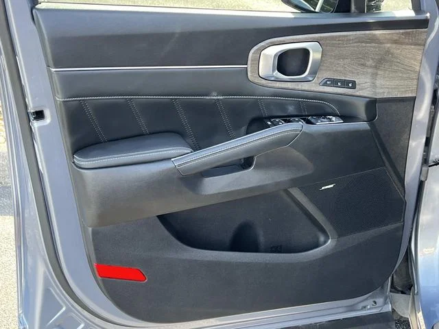 Used 2022 Silver Kia X-Line SX Prestige image 26
