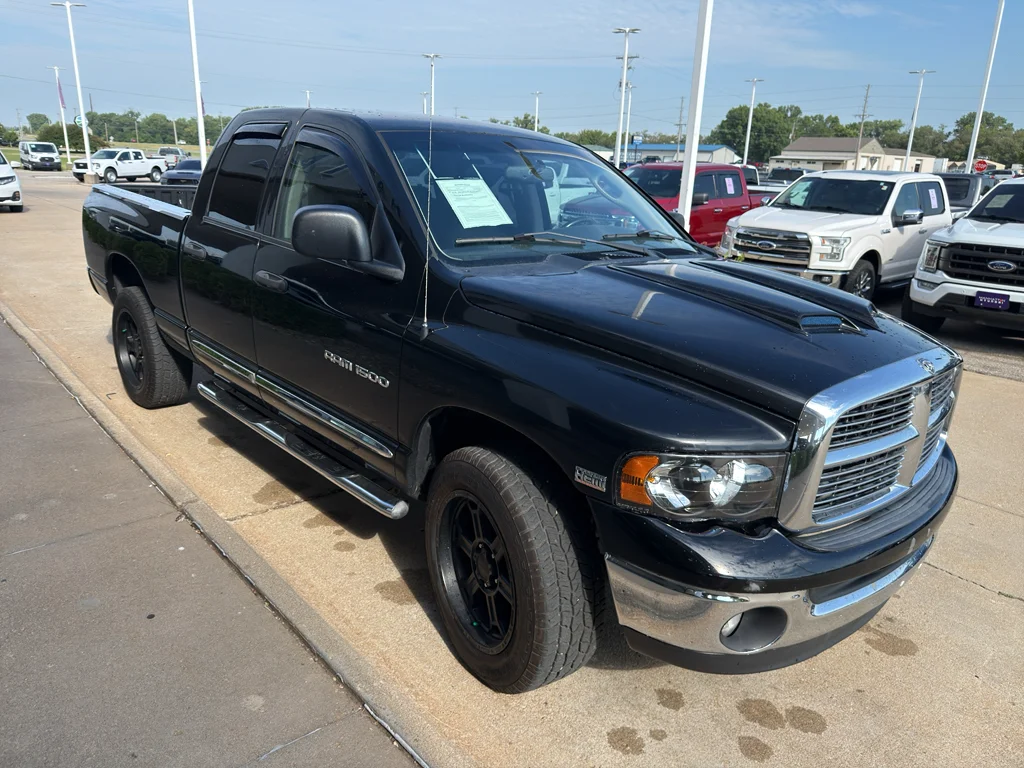 Used 2004 Black Clearcoat Dodge SLT image 9