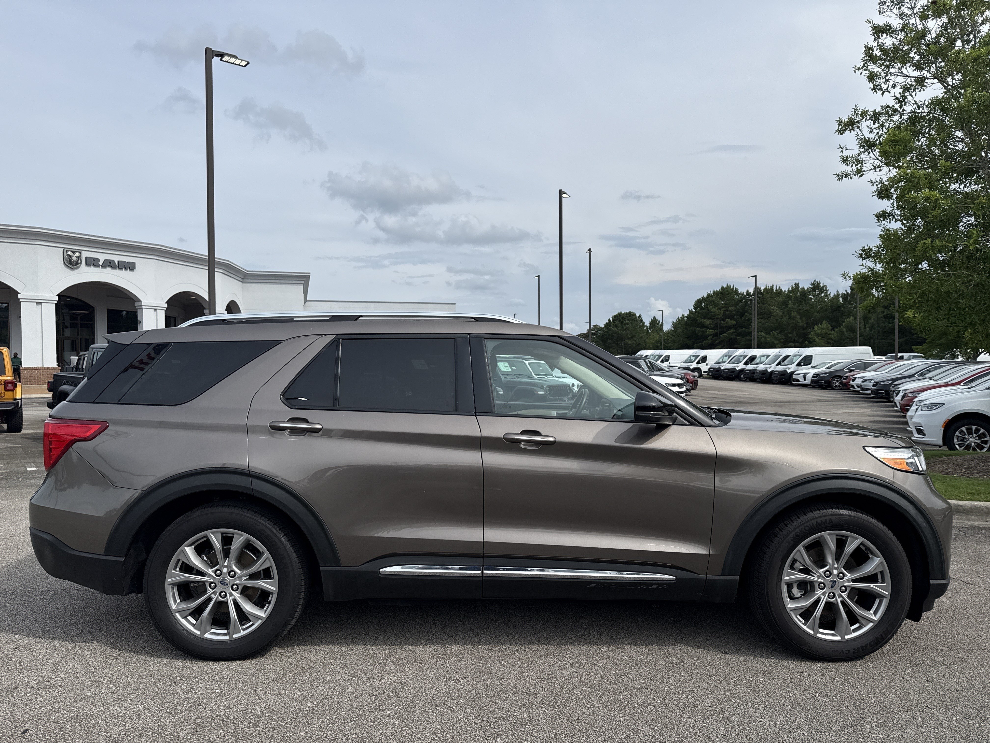 Used 2021 Gray Ford Limited image 8