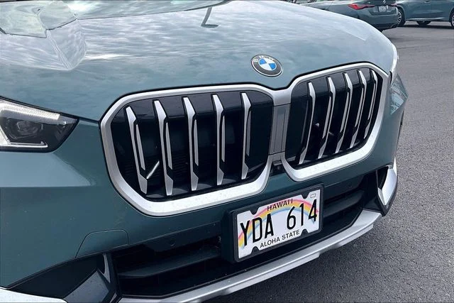 Used 2026 Cape York Green Metallic BMW xDrive28i image 30