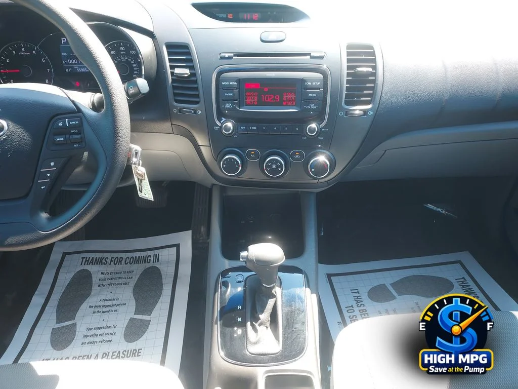 Used 2017 White Kia LX image 13