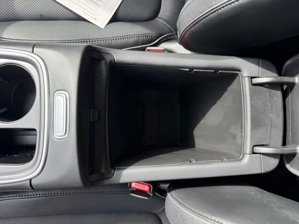 Used 2022 Gray Hyundai Limited image 20