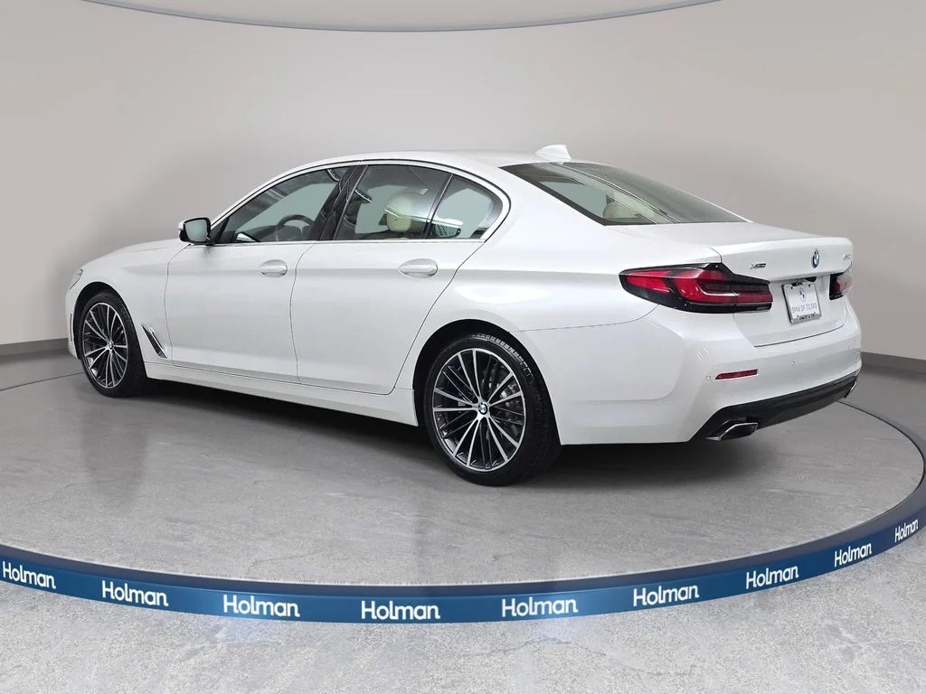 Used 2022 Mineral White Metallic BMW 530i xDrive image 7