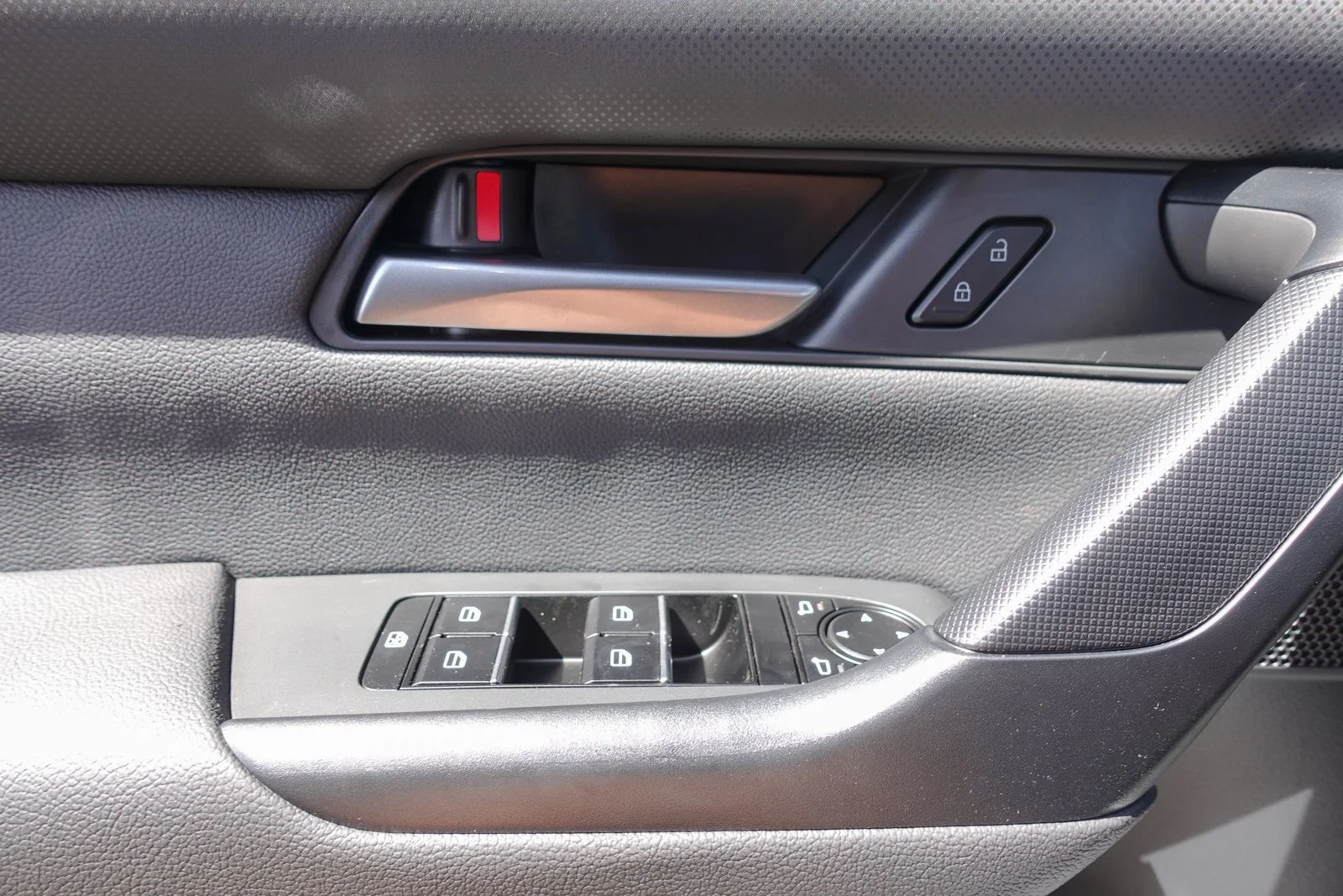 New 2026 Machine Gray Metallic Mazda Preferred image 16