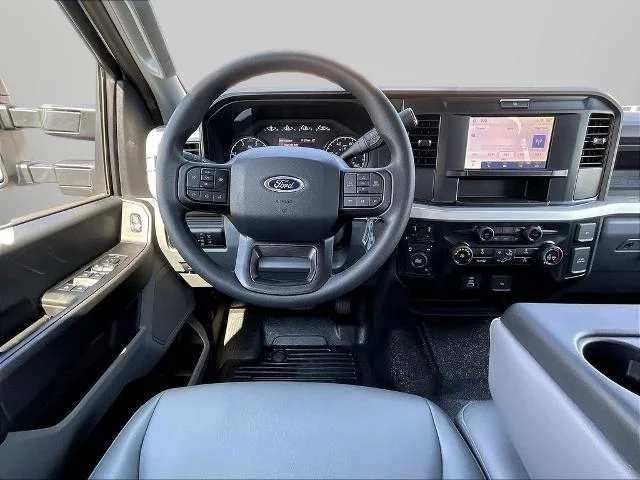 New 2026 Oxford White Ford F-450® XL image 56