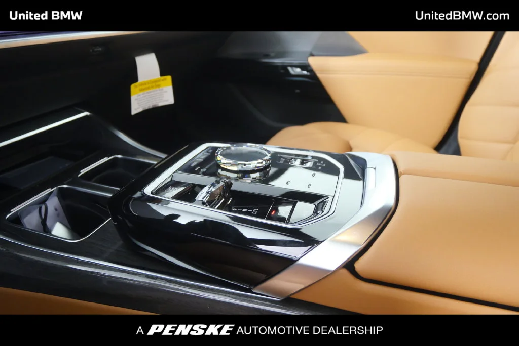 New 2026 Black Sapphire Metallic BMW 740i image 22