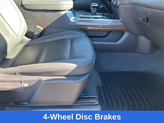 Used 2025 Summit White Chevrolet RST image 21