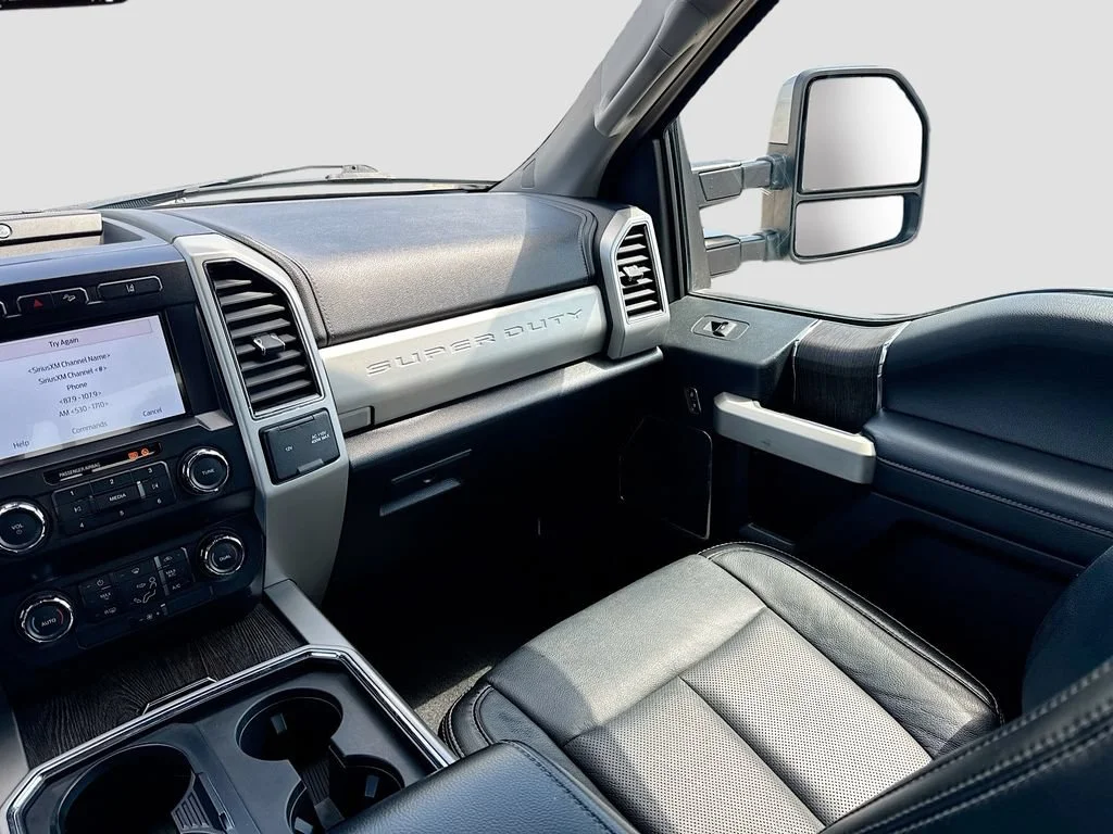 Used 2020 Silver Ford Lariat image 27