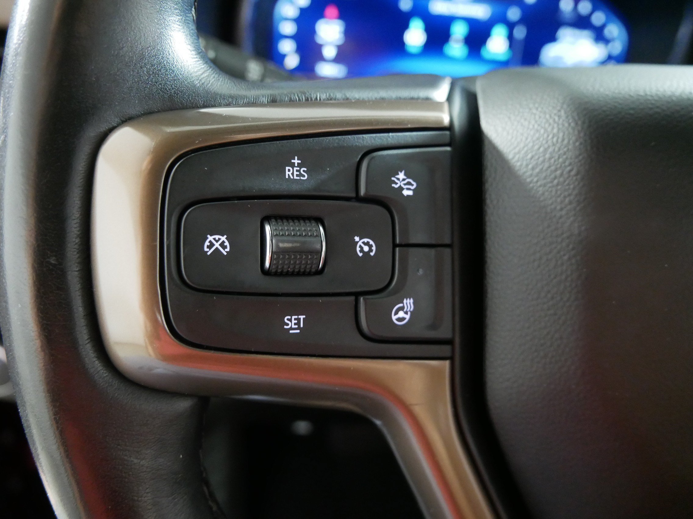 Used 2022 Cherry Red Tintcoat Chevrolet High Country image 27