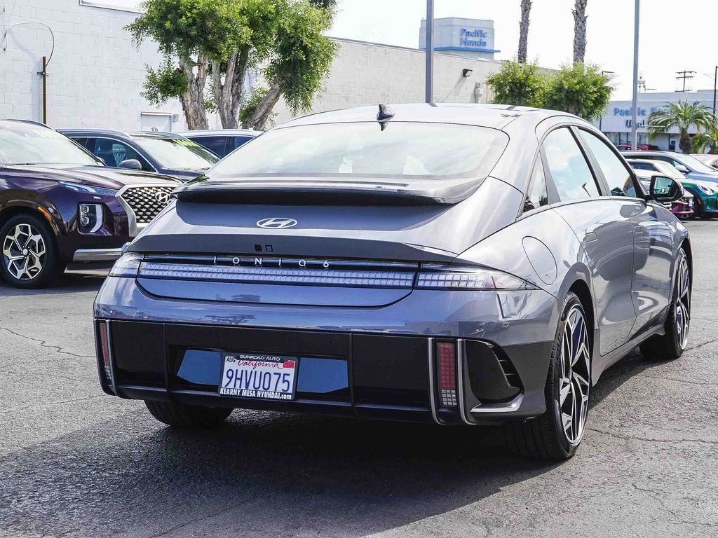 Used 2023 Blue Hyundai SEL image 6