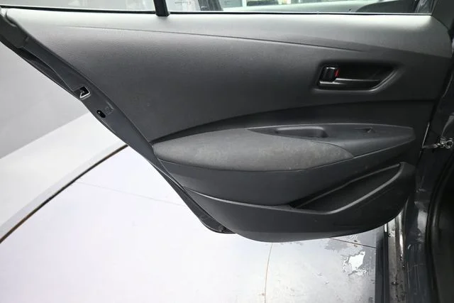 Used 2024  Toyota LE image 18