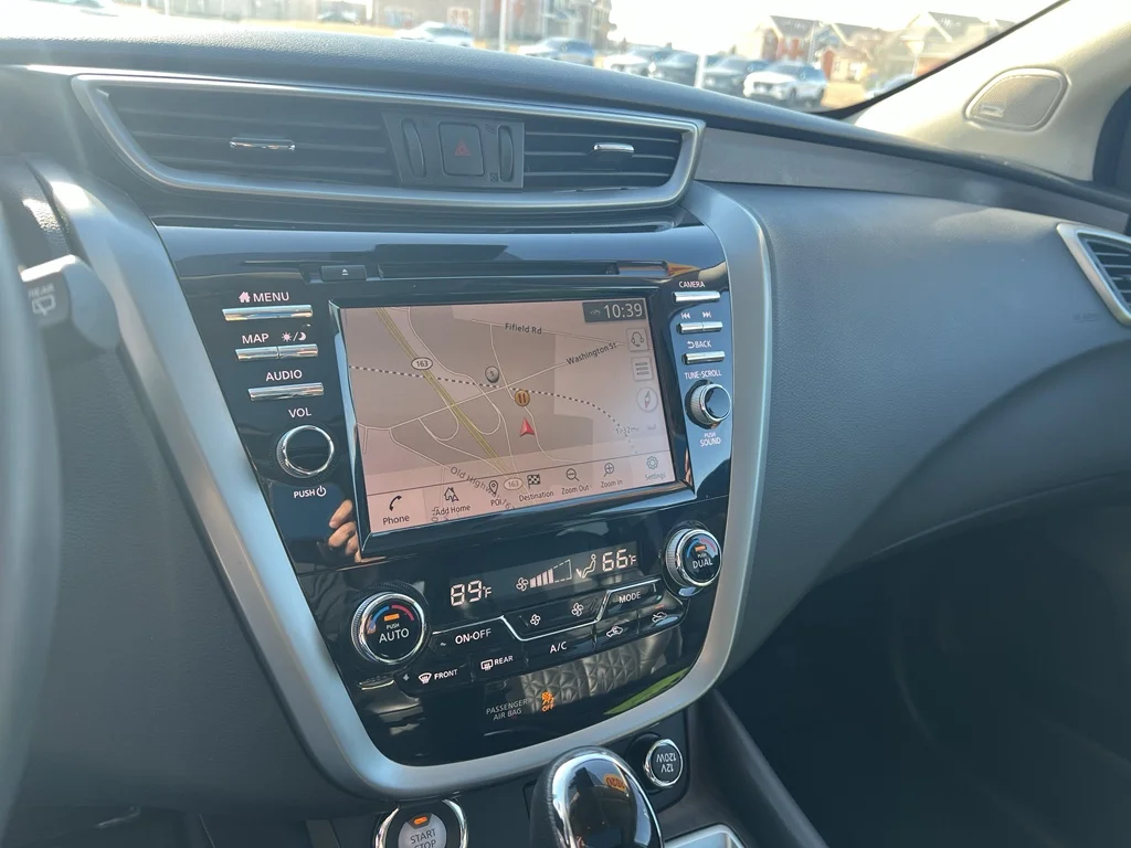 Used 2020 Super Black Metallic Nissan Platinum image 16