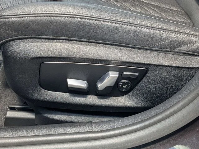 2022 BMW 5 Series 530i - Photo 17