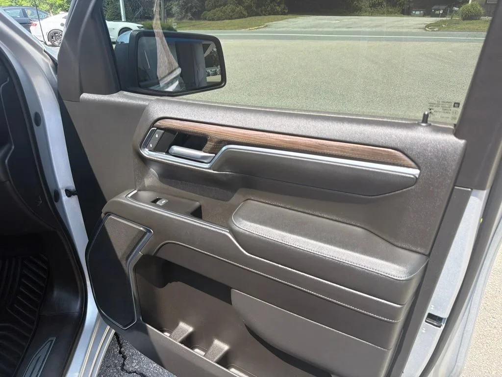 2022 Chevrolet Silverado 1500 LT - Photo 28