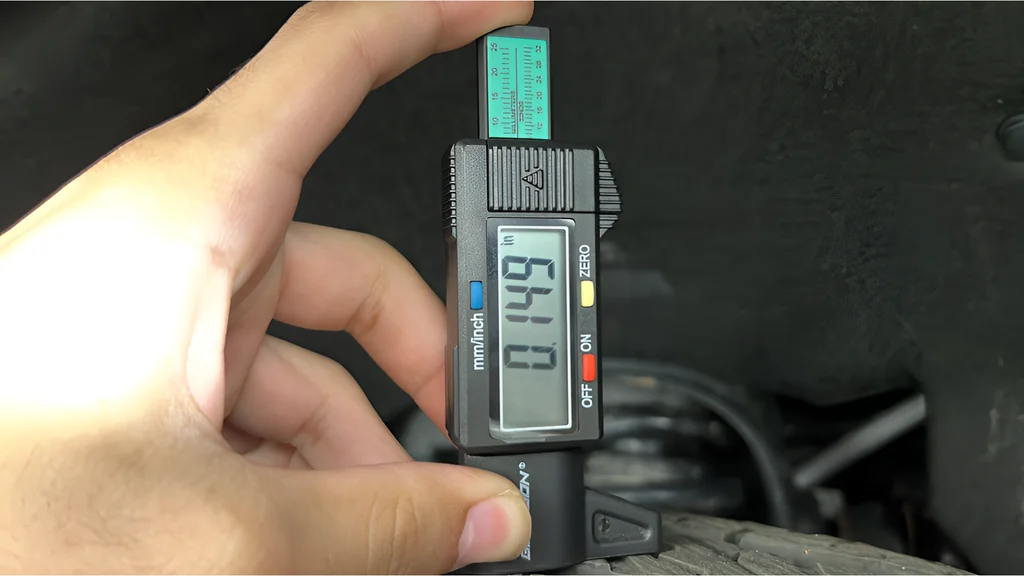 Used 2025 Gray Chevrolet Trail Boss image 39
