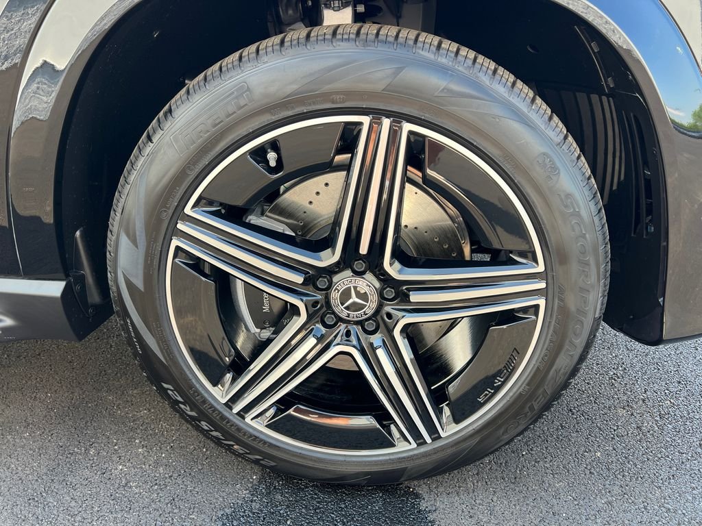 New 2026 Obsidian Black Metallic Mercedes-Benz GLE 350 image 32