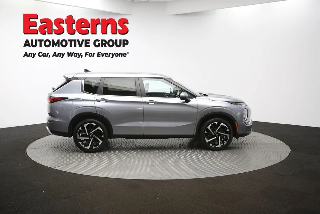Used 2024 Gray Mitsubishi SE image 44