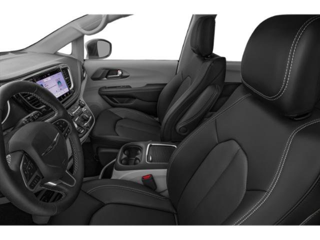Used 2023 Silver Mist Clearcoat Chrysler Touring L image 12