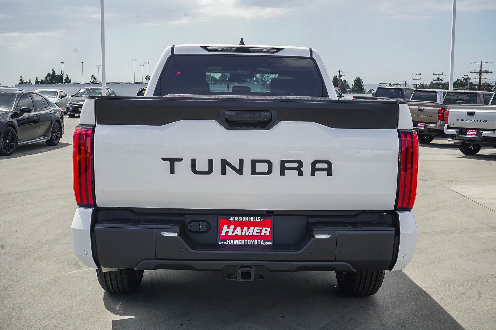 New 2026 Ice Cap Toyota SR5 image 5
