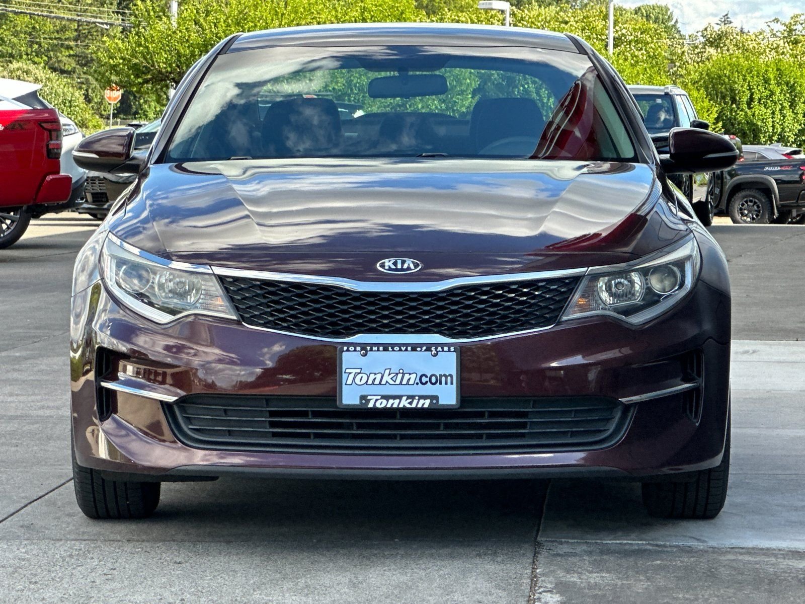 Used 2018 Sangria Kia LX image 7