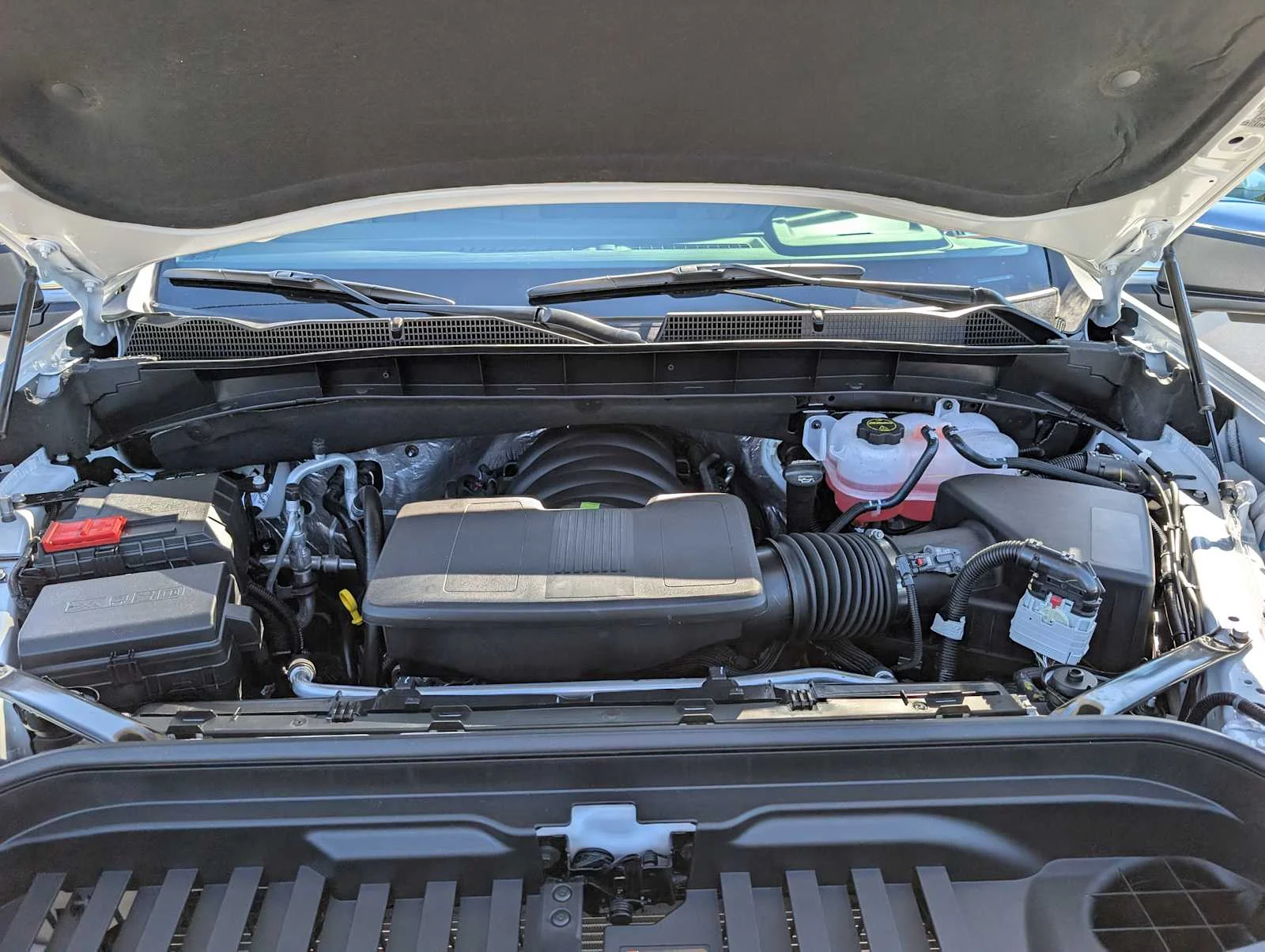 New 2026 Summit White GMC SLT image 12