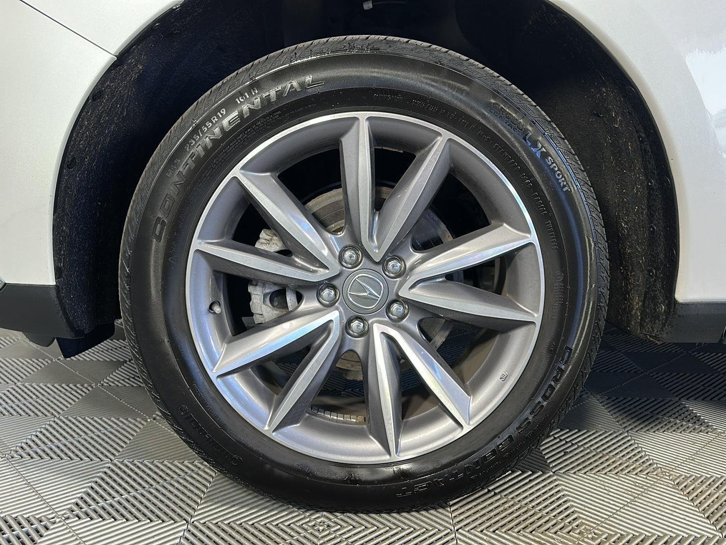 Used 2022 Platinum White Pearl Acura SH-AWD w/Tech image 6