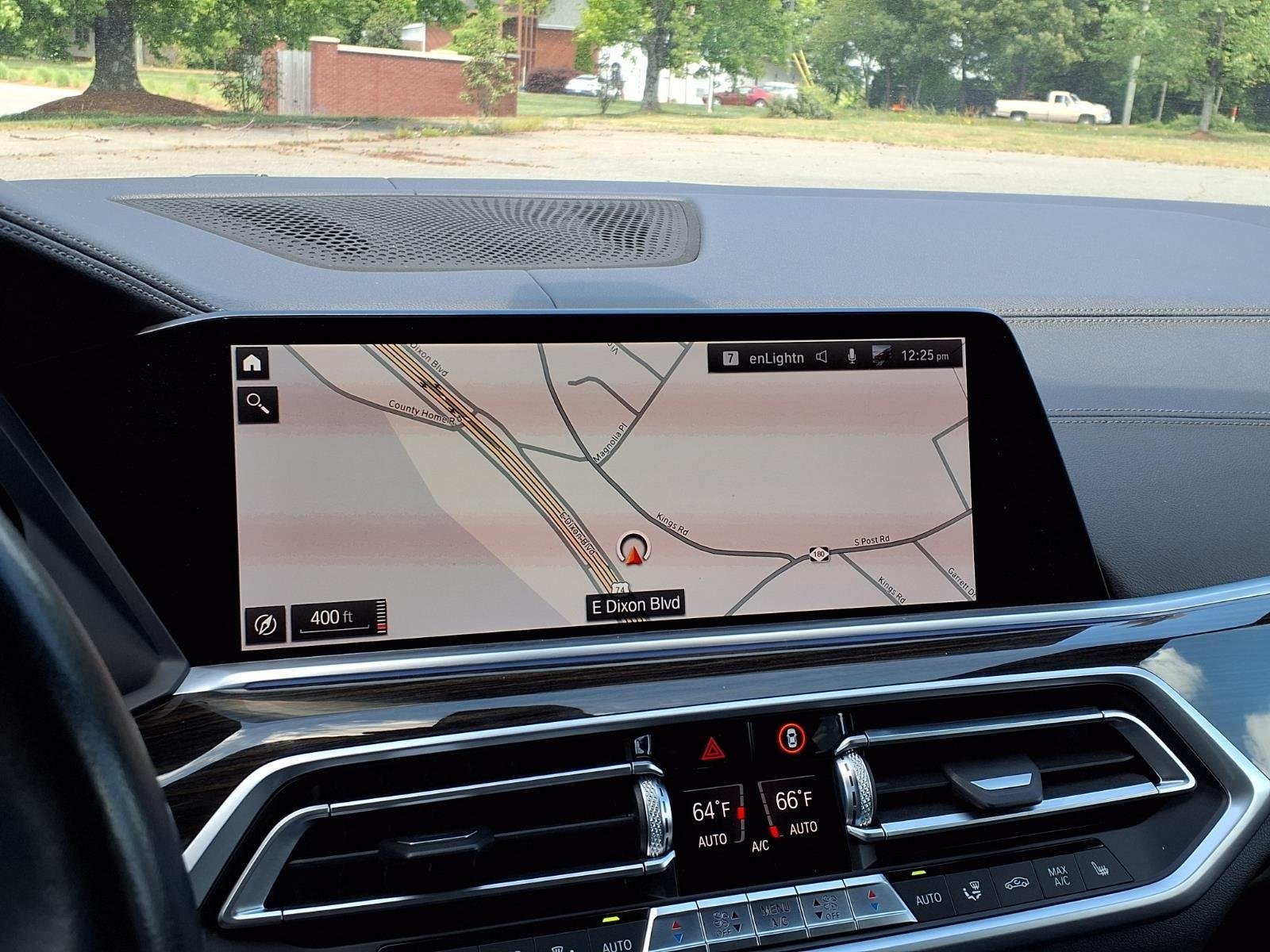 Used 2020 Black Sapphire Metallic BMW sDrive40i image 22