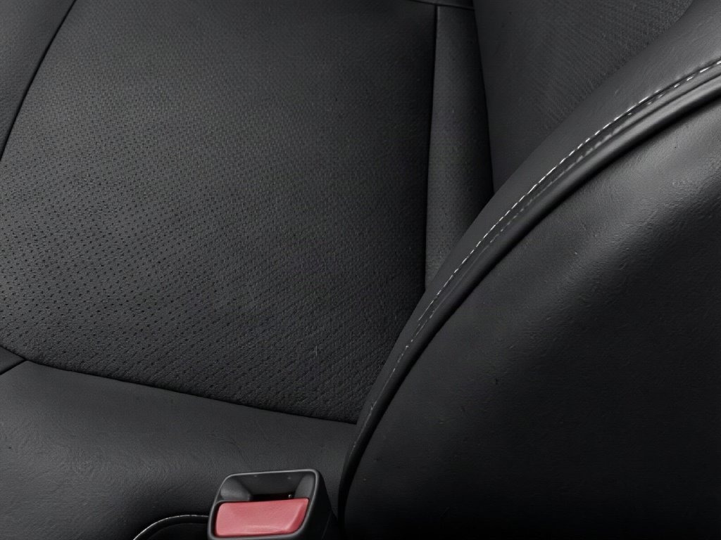 Used 2022 Black INFINITI LUXE image 17